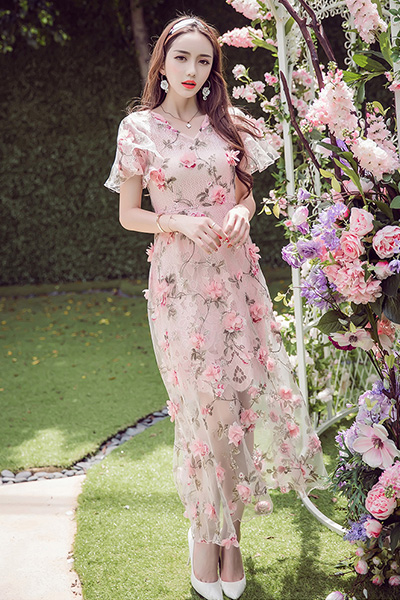 レディースフラワーモチーフ刺繍ワンピ ピンク花柄透け感夏服 海外旅行フレア袖 ロングワンピース