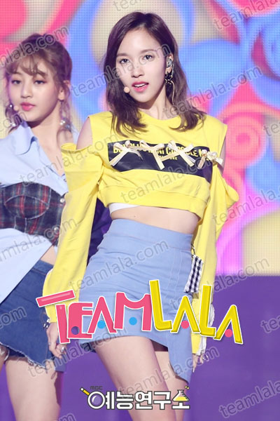 Twice Tt テレビ演出衣装 ジーンズ オシャレ トゥワイス Tシャツ 韓国ブラント衣装